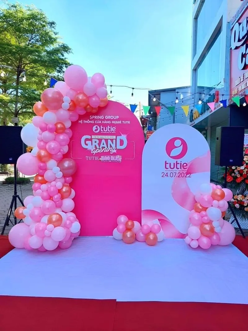 trang trí khai trương quán cafe