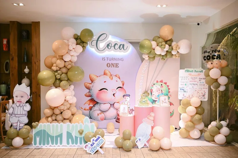 trang trí sinh nhật bé trai siêu nhân